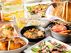 【朝食ビュッフェ】温菜にサラダ・フレンチトーストなど、洋食派の方も充実の京都モーニング♪