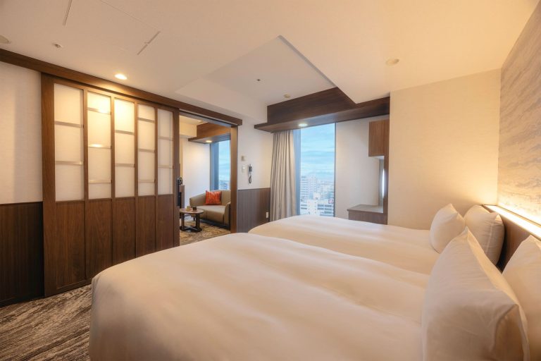 Executive Floor: Deluxe Twin Room Example / 30 square meters
