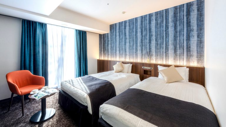 Standard Floor: Example of a Twin Room / 19 square meters