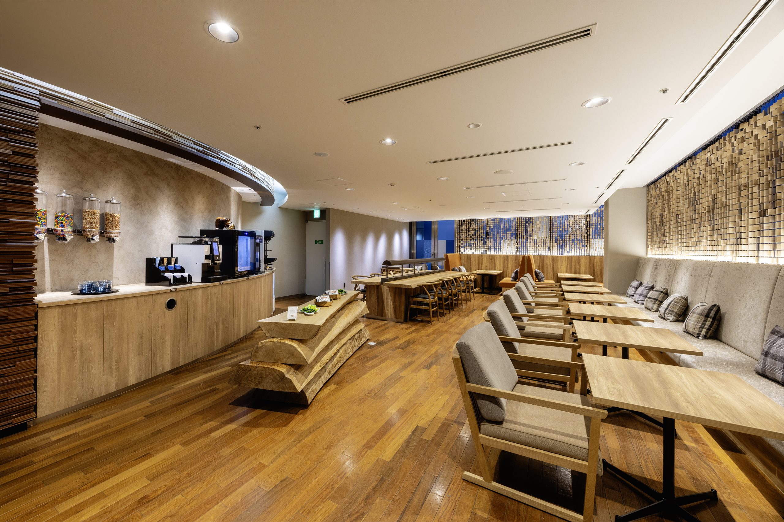 北海道の魅力あふれる空間「Executive Lounge」 | ホテル グレイスリー