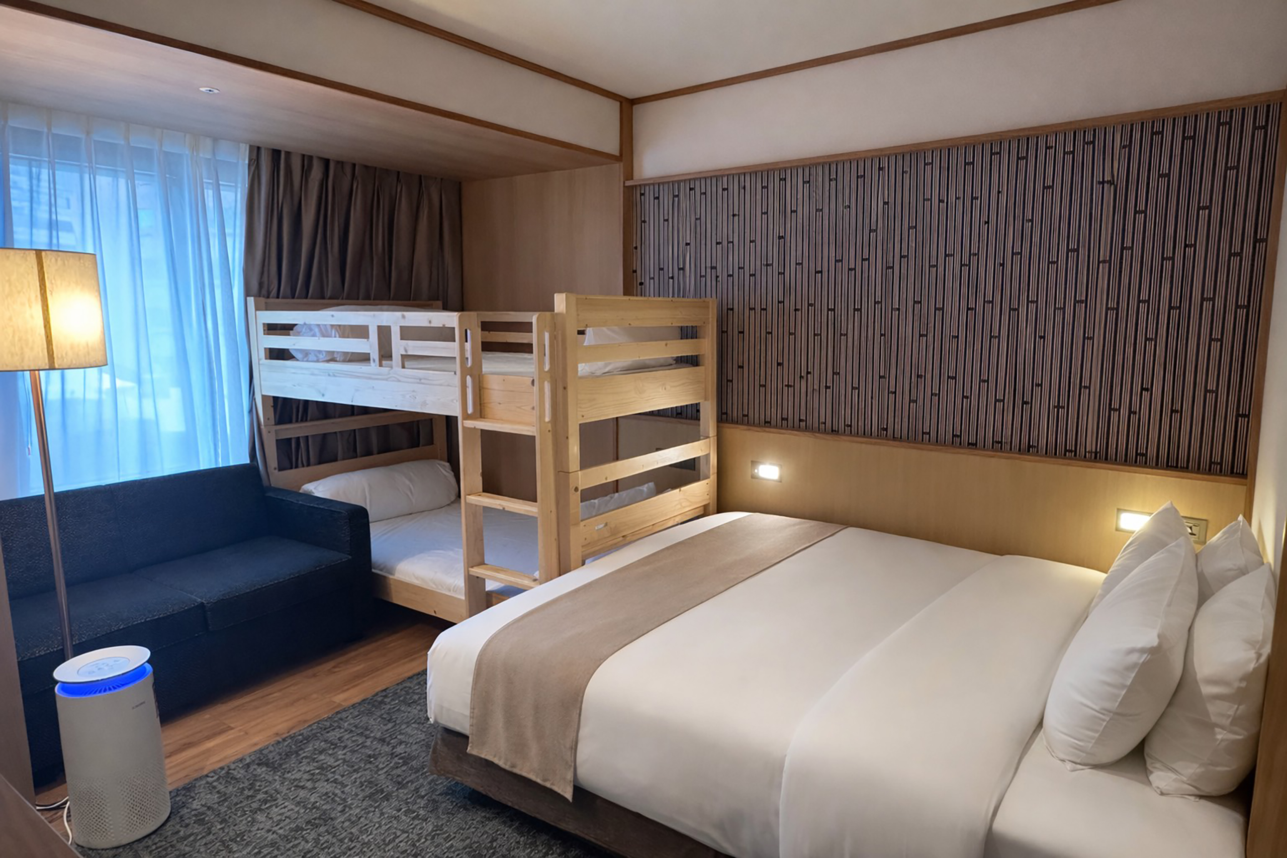 フォースルーム（二段ベッド＋ダブルベッド） サムネイル